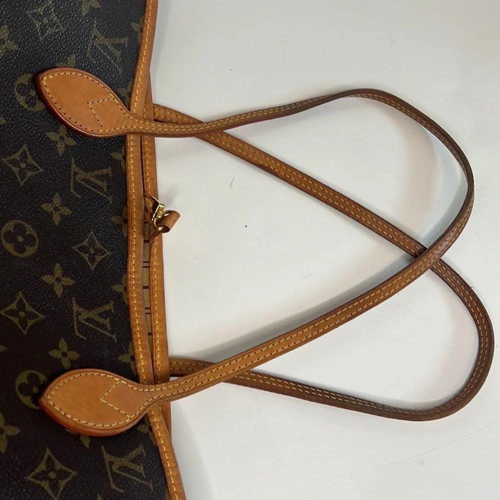 Louis Vuitton Neverfull MM monogram beige interior - Picture 14 of 16